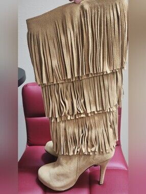 Loubiton Fringe Boots